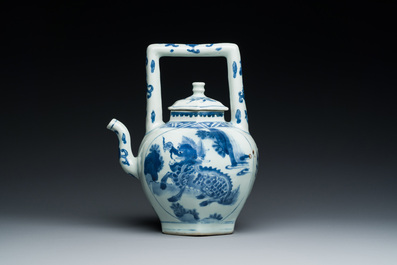 Een Chinese blauw-witte wijnkan met kylins, Transitie periode