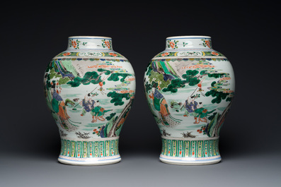 Paire de vases en porcelaine de Chine famille verte &agrave; d&eacute;cor de 'Shou Lao', Kangxi