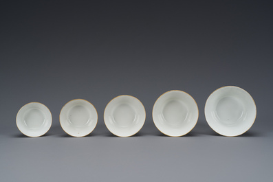 Ensemble de dix bols gigognes en porcelaine de Chine famille rose, marque et &eacute;poque de Daoguang