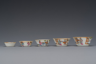 Ensemble de dix bols gigognes en porcelaine de Chine famille rose, marque et &eacute;poque de Daoguang