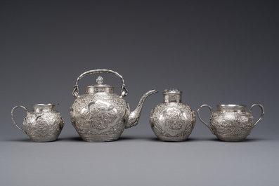 A Chinese silver 4-piece tea service on tray, Tu Mao Xing mark 塗茂興, 19th C.