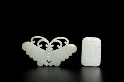 Un pendentif en jade blanc tach&eacute; de rouille et une plaque en forme de papillon en jade c&eacute;ladon, Chine, Qing/R&eacute;publique