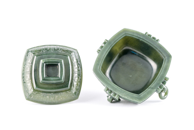 R&eacute;cipient alimentaire rituel couvert de type Fu 簠 en jade vert &eacute;pinard, 18/19&egrave;me