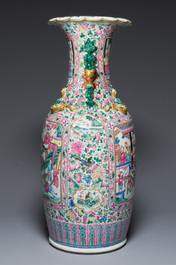 A large Chinese famille rose vase with palace scenes, 19th C.