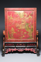 Ecran de table en bois dor&eacute;, laqu&eacute; et polychrom&eacute;, Chine, Shanxi, 16/17&egrave;me