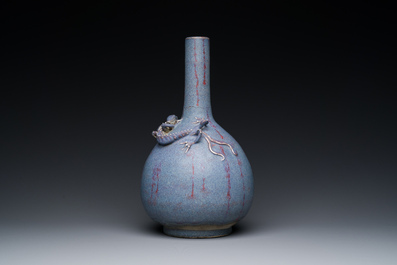 A Chinese flamb&eacute;-glazed bottle vase, 18/19th C.