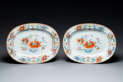 Paire de plats de forme ovale en porcelaine de Chine famille rose &agrave; d&eacute;cor 'Pompadour', Qianlong, vers 1745