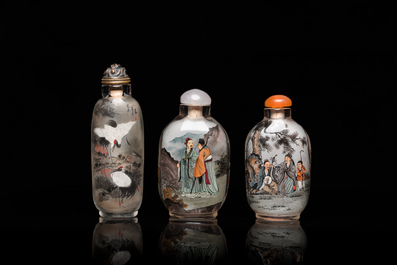 Trois tabati&egrave;res en verre peint &agrave; l'int&eacute;rieur, Chine, 20&egrave;me