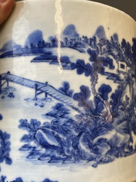 A large Chinese blue and white brush pot with a refined mountainous landscape, 18th C.