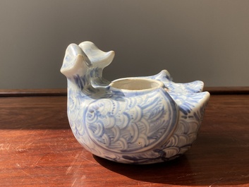 Compte-gouttes en forme de canards jumeaux en porcelaine de Chine en bleu et blanc, Ming