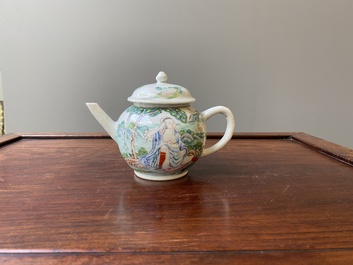 Een zeldzame Chinese famille rose theepot met erotisch decor van een Europese dame, Yongzheng