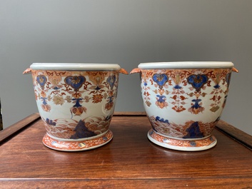 Paire de rafraichissoirs en porcelaine de Chine de style Imari, Qianlong