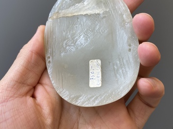 Vijf Chinese riemornamenten in witte jade, Qing