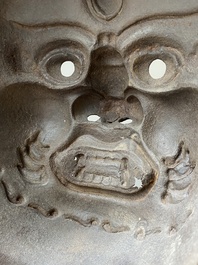 Masque de Mahakala en fonte, Tibet, 16/17&egrave;me