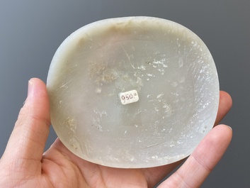 Vijf Chinese riemornamenten in witte jade, Qing