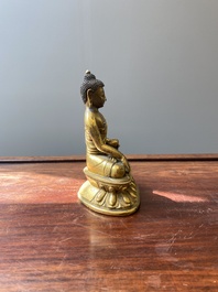 Bouddha de M&eacute;decine ou Bhaishajyaguru en bronze dor&eacute;, Sino-Tibet, 16&egrave;me