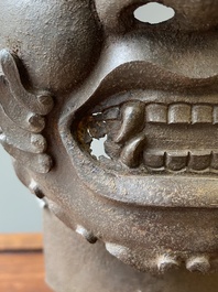 Masque de Mahakala en fonte, Tibet, 16/17&egrave;me