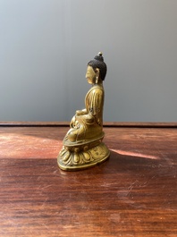 Bouddha de M&eacute;decine ou Bhaishajyaguru en bronze dor&eacute;, Sino-Tibet, 16&egrave;me