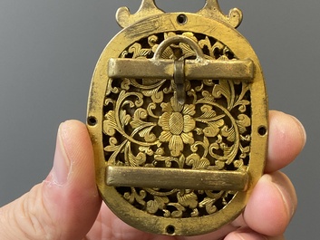 Vijf Chinese riemornamenten in witte jade, Qing