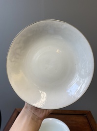 Bol couvert en porcelaine de Chine 'Bleu de Hue' pour le Vietnam, marque d'un dragon pour la p&eacute;riode Thiệu Trị (1840-1847)