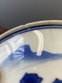 Coupe en porcelaine de Chine en bleu et blanc, marque et &eacute;poque de Kangxi