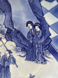 Coupe en porcelaine de Chine en bleu et blanc, marque et &eacute;poque de Kangxi
