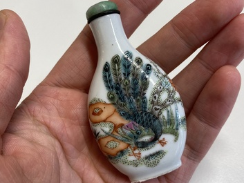 Four Chinese famille rose and verte snuff bottles, 19th C.