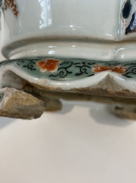 Jardini&egrave;re imp&eacute;riale en porcelaine de Chine famille verte, marque et &eacute;poque de Kangxi