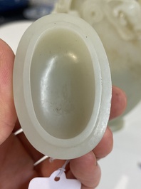 Beau vase couvert aux lions bouddhistes en jade blanc, Chine, Qing