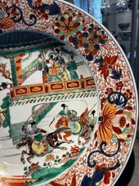 Paire de plats en porcelaine de Chine famille verte &agrave; d&eacute;cor de l'Emp&eacute;reur Yang, Kangxi