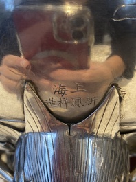 Grand br&ucirc;le-parfum tripod en argent, marque Shanghai Xinfengxiang 上海新鳳祥, Chine, dat&eacute; 1925