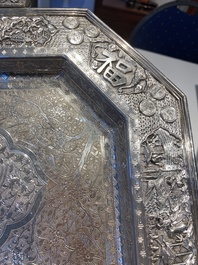 A Chinese silver 4-piece tea service on tray, Tu Mao Xing mark 塗茂興, 19th C.