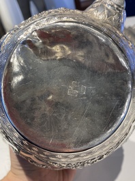 A Chinese silver 4-piece tea service on tray, Tu Mao Xing mark 塗茂興, 19th C.