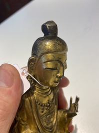 Statuette de Guanyin en bronze dor&eacute;, Cor&eacute;e, 17&egrave;me