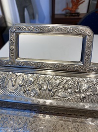 A Chinese silver 4-piece tea service on tray, Tu Mao Xing mark 塗茂興, 19th C.