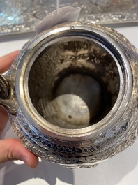 A Chinese silver 4-piece tea service on tray, Tu Mao Xing mark 塗茂興, 19th C.