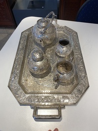 A Chinese silver 4-piece tea service on tray, Tu Mao Xing mark 塗茂興, 19th C.