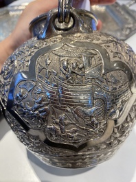 A Chinese silver 4-piece tea service on tray, Tu Mao Xing mark 塗茂興, 19th C.
