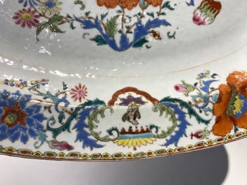 Paire de plats de forme ovale en porcelaine de Chine famille rose &agrave; d&eacute;cor 'Pompadour', Qianlong, vers 1745