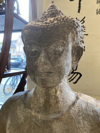 Importante sculpture de Bouddha Shakyamuni en stuc, Tha&iuml;lande, r&eacute;gion de Haripunchai, 13&egrave;me