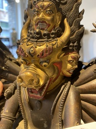 Statuette de Yamantaka en bronze dor&eacute;, Sino-Tibet, probablement 17/18&egrave;me