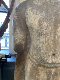 Importante sculpture de Bouddha Shakyamuni en stuc, Tha&iuml;lande, r&eacute;gion de Haripunchai, 13&egrave;me