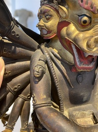 Statuette de Yamantaka en bronze dor&eacute;, Sino-Tibet, probablement 17/18&egrave;me