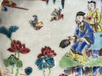 Drie Chinese famille rose 'lotus' koppen en schotels met een geleerde en zijn dienaar, Yongzheng
