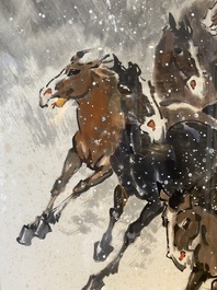 Ma Xinle 馬欣樂 (1963-): 'Douze chevaux dans la neige', encre et couleurs sur papier, dat&eacute; 1993