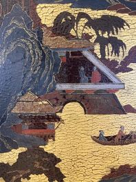 Ecran de table en bois dor&eacute;, laqu&eacute; et polychrom&eacute;, Chine, Shanxi, 16/17&egrave;me