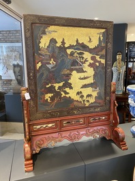 Ecran de table en bois dor&eacute;, laqu&eacute; et polychrom&eacute;, Chine, Shanxi, 16/17&egrave;me
