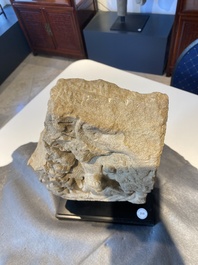 Een fijn Khmer zandstenen reli&euml;f met 'De geboorte van Brahma', Angkor periode, Cambodja, 11e eeuw