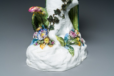 Impressionant perroquet en porcelaine polychrome de Meissen, Allemagne, 19&egrave;me