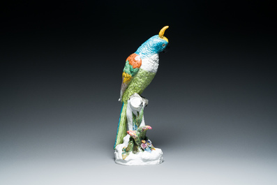 Impressionant perroquet en porcelaine polychrome de Meissen, Allemagne, 19&egrave;me